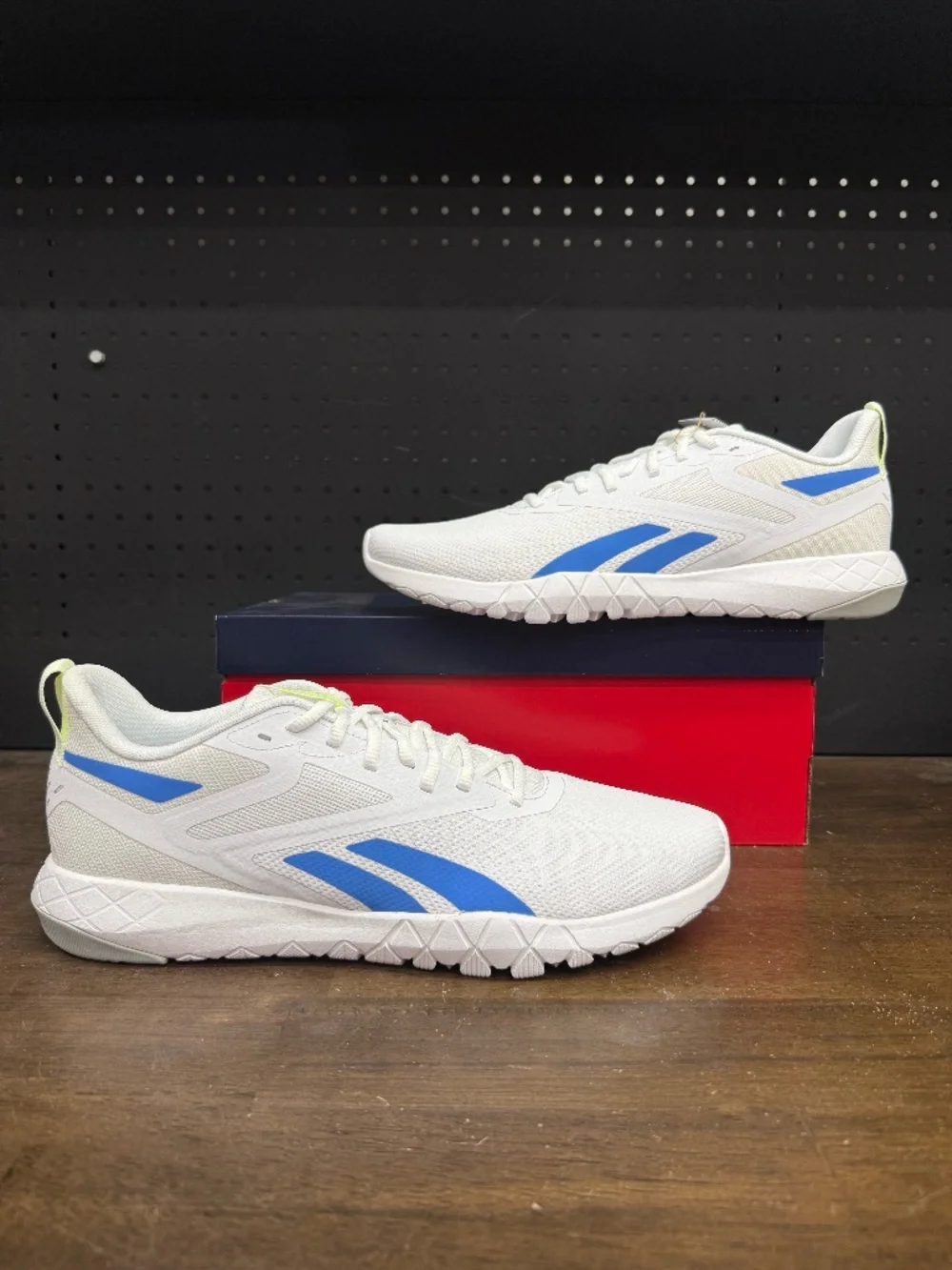 New W/ Box! Men's Flexagon Force 4 White Blue Yellow Training Sneakers Size 14